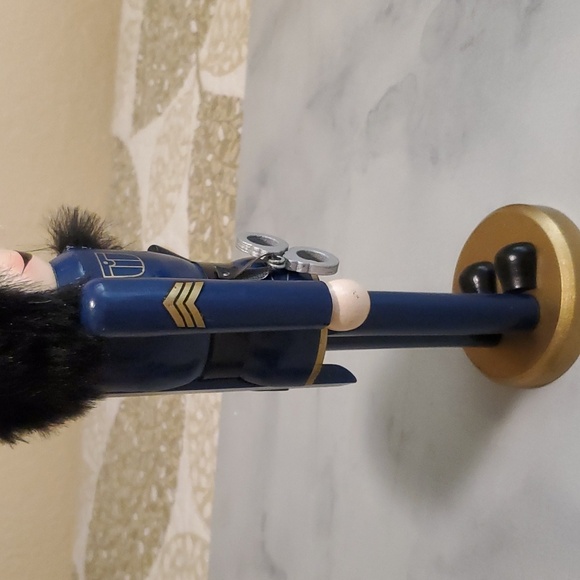 Two nutcrackers - Picture 5 of 5